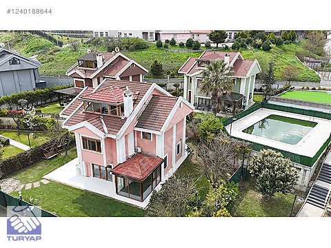 Turyap'tan, Bahçeşehir'de, 4+2, 400m2, Ultra Lüx, Müstakil Villa