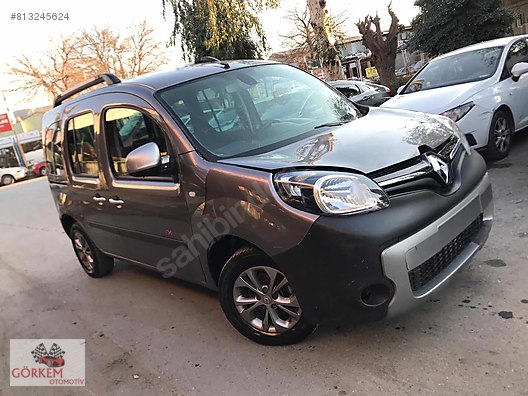 hasarli renault minivan panelvan
