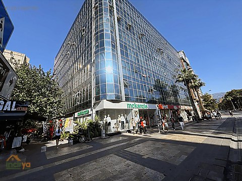 ÇINAR MEYDANDA MERKEZ BANKASI KARŞISI İŞ MERKEZİNDE 20m2 OFİS