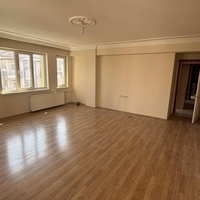 Dumlupınar Mahallesi'nde Jeotermal Isıtmalı Kiralık 3+1 Daire